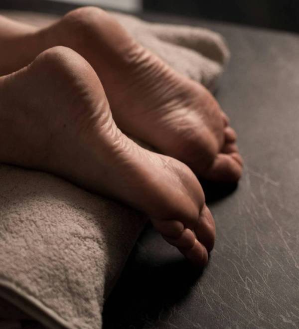 pexels-ron-lach-9146379